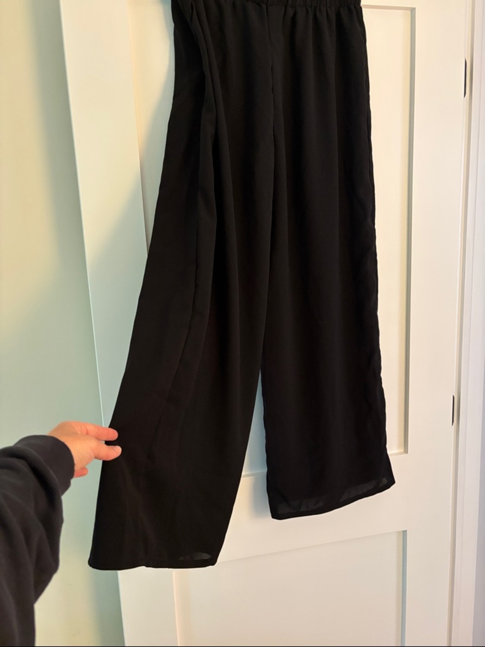 Black Wide-Leg Elastic-Waist Pants - Picture 3 of 4